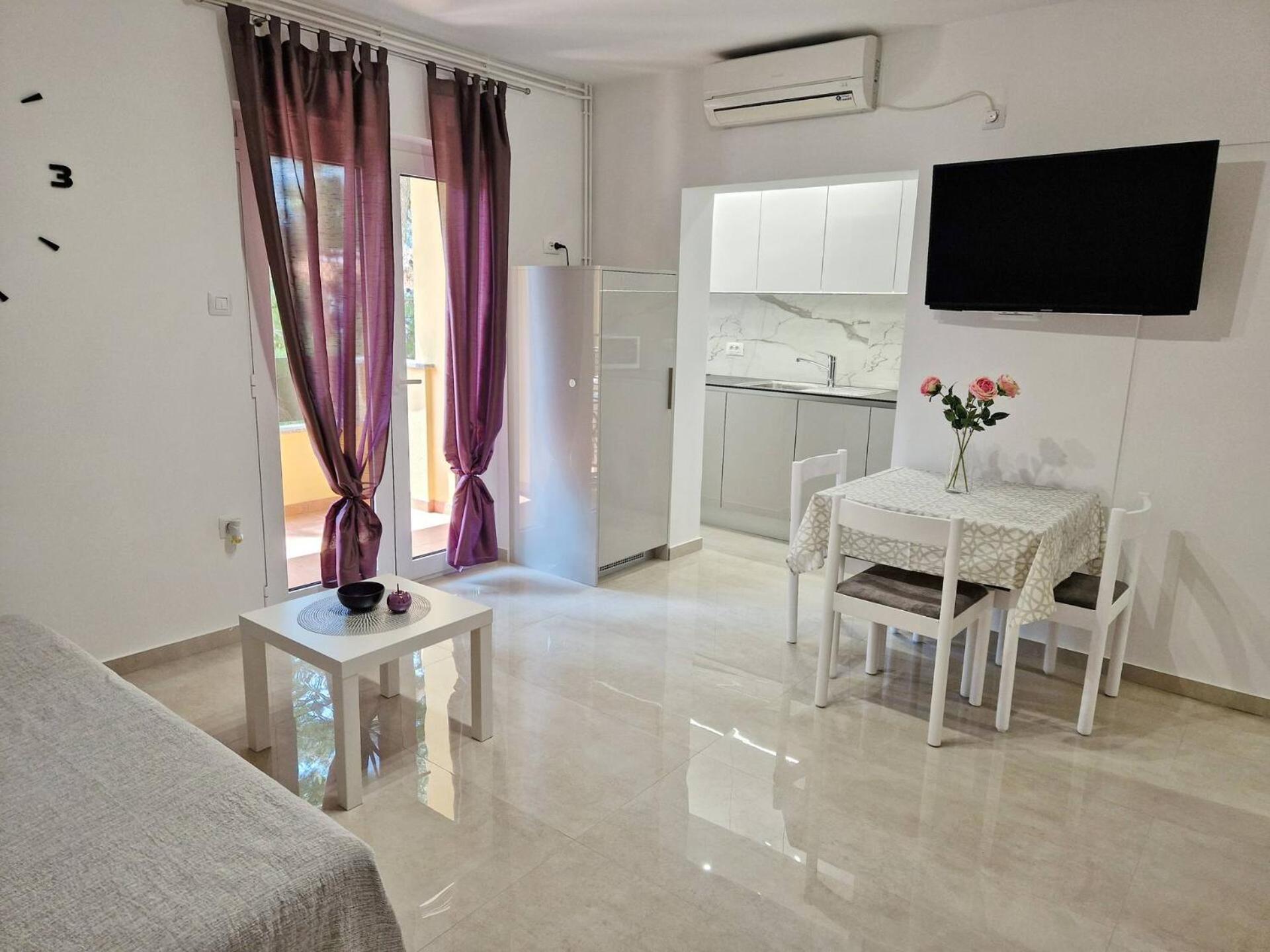 Sunshine Residence Baska 2 Exteriér fotografie
